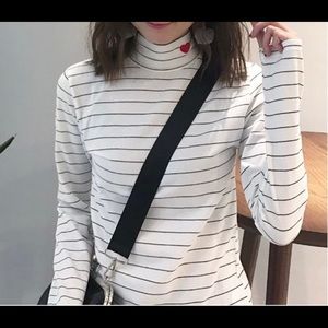 Turtleneck heart sweater